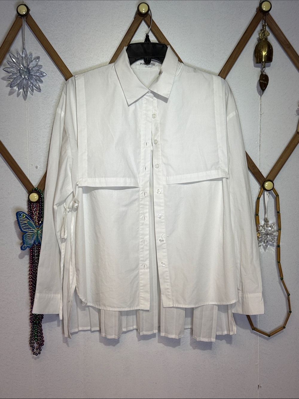 Pinkyotto White Button-Down Shirt with Pleated Back